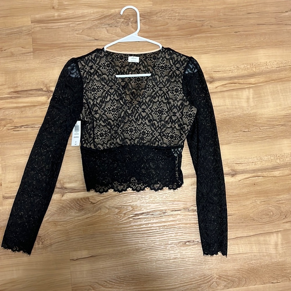 Aritzia Wilfred top size small (never worn)